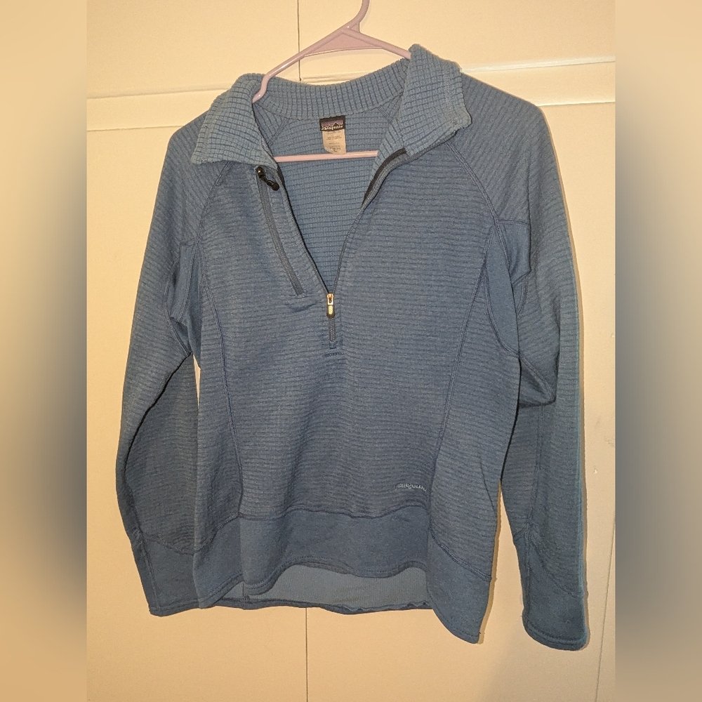 Patagonia Women's Blue Half-Zip Sweater